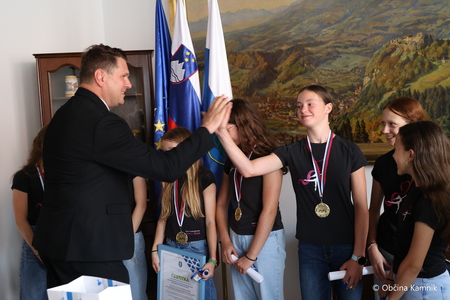 Župan sprejel državne prvakinje Kluba za ritmično gimnastiko Tjaša Šeme (8)